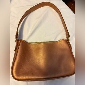 Portland Leather Lucy Shoulder Bag in Hava